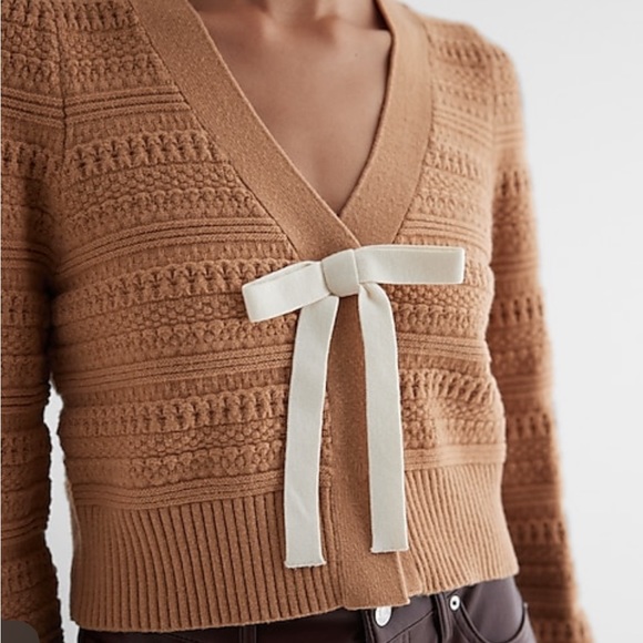 Bow sweater - Picture 6 of 6